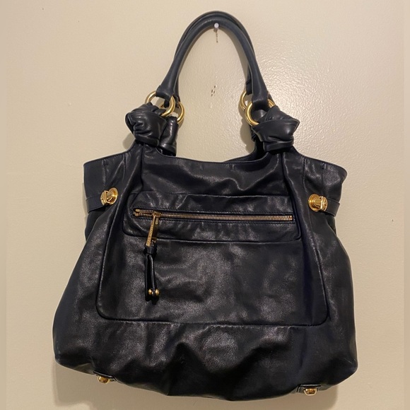 Marc Jacobs Handbags - MARC JACOBAS MADE IN ITALY CABAS BLACK SHOULDER LEATHER BAG .